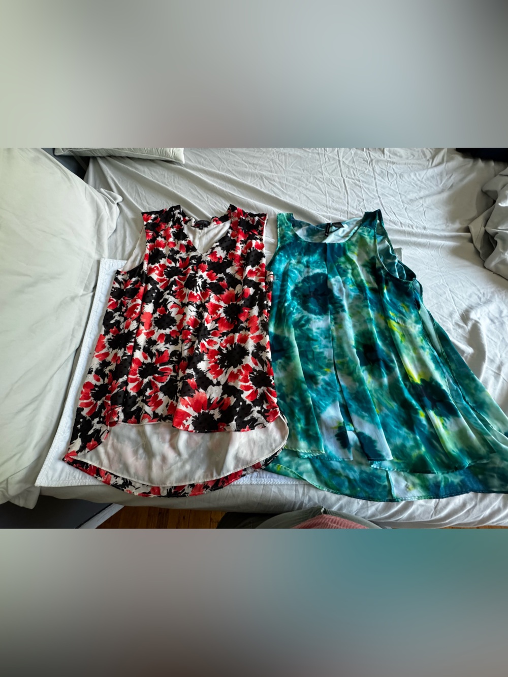 Women’s Sleeveless Blouses